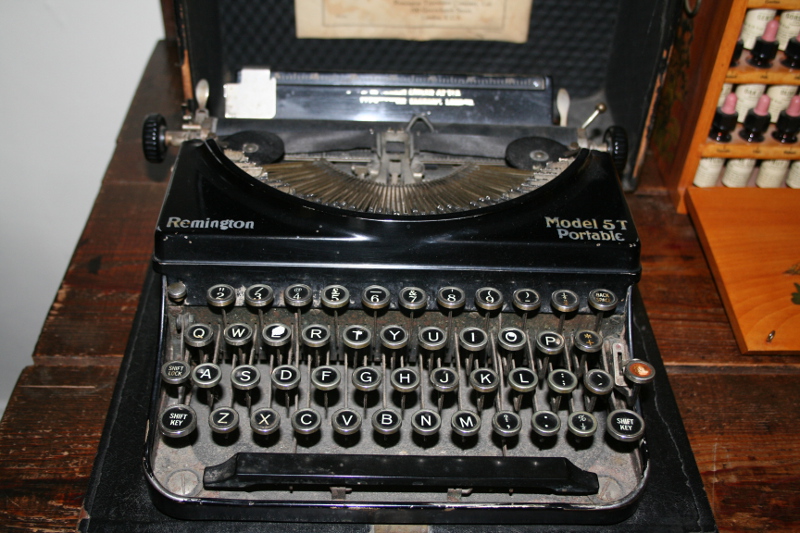 Dr Bachs typewriter